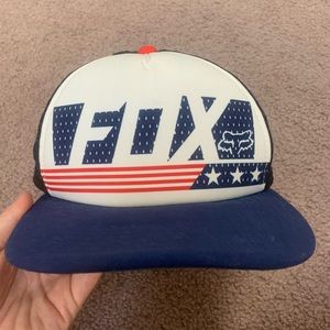 Like new Fox SnapBack